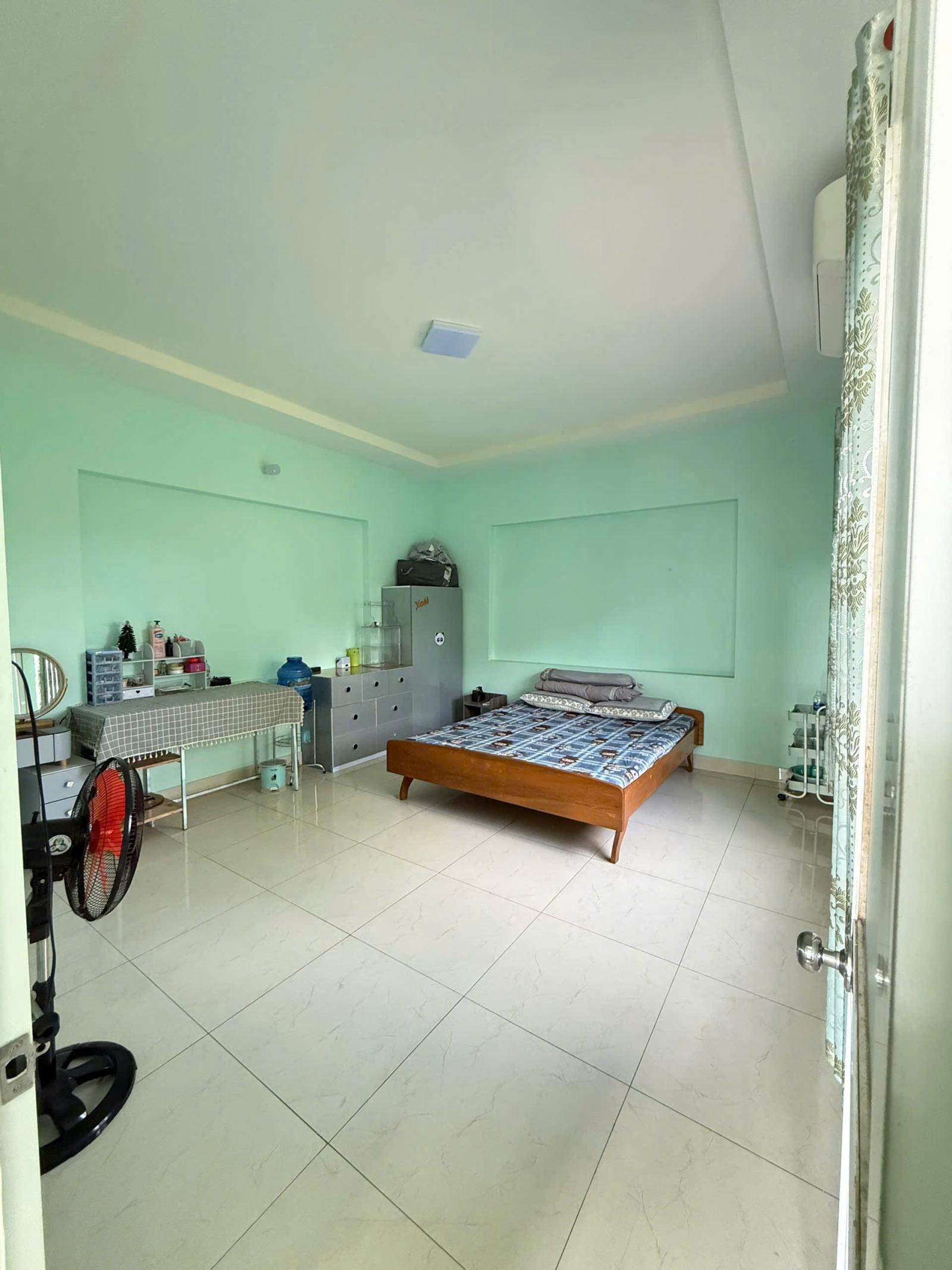 BÁN NHÀ SỔ CHUNG – DĨ AN, VỊ TRÍ GẦN NHÀ MÁY NƯỚC 15991287