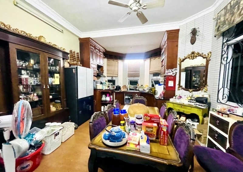 Bán Biệt Thự sân vườn, đường Trương Thanh Hải, Tăng NHơn Phú B, Thủ Đức, TP HCM. DT  210m2, Sổ 15991299