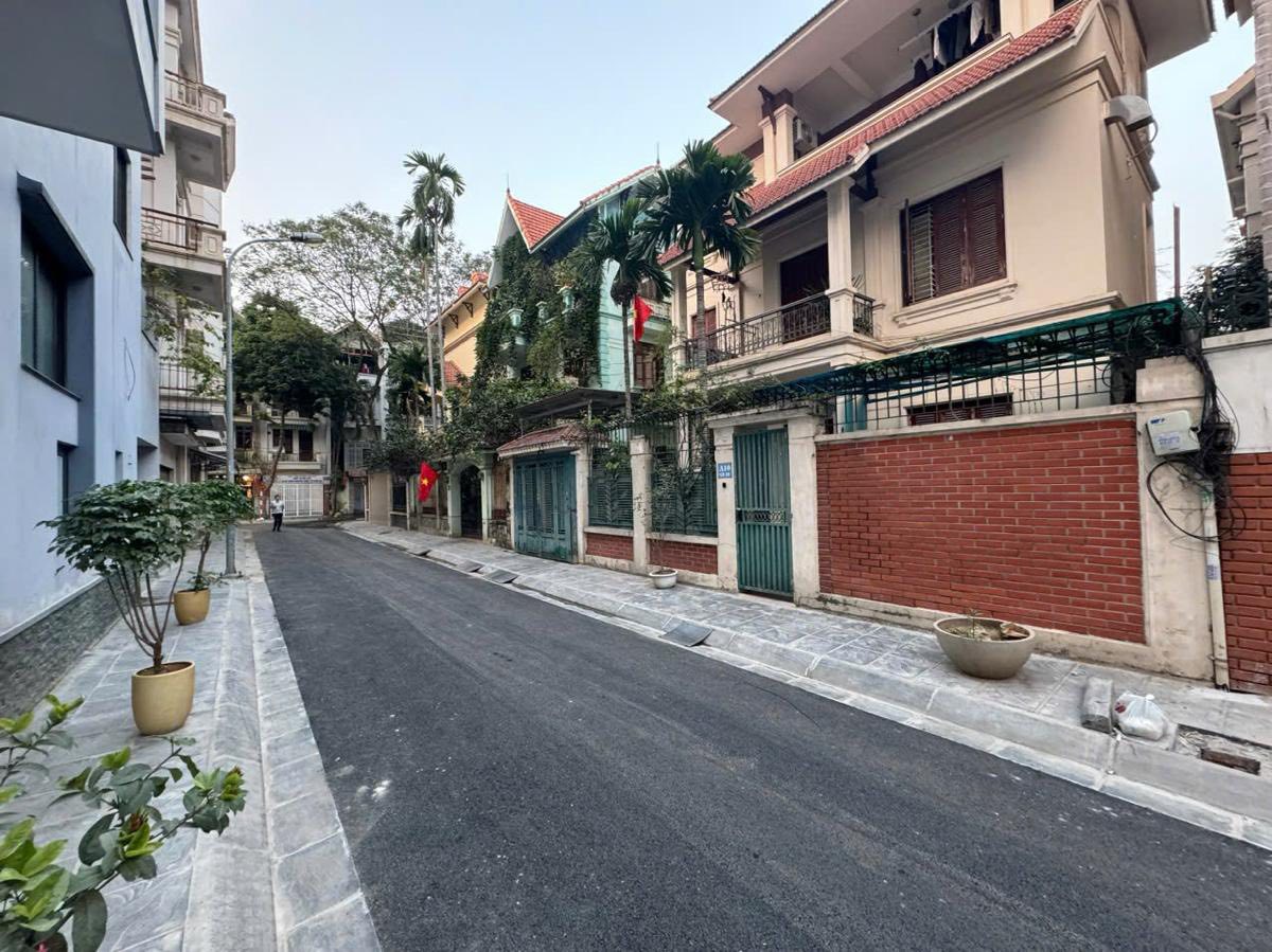 🔅 BIỆT THỰ KĐT MỚI ĐỊNH CÔNG, TRẦN ĐIÊN, TRẦN NGUYÊN ĐÁN 150M2 4T MT 10M 🔅 15991323