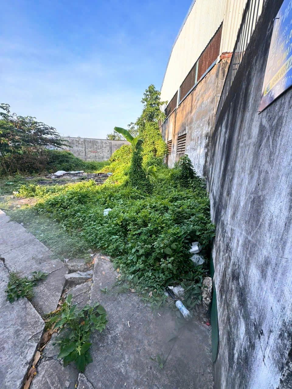 CẦN BÁN 98M2 ĐẤT THỔ CƯ HẺM BA GÁC GẦN QL1A 15991342