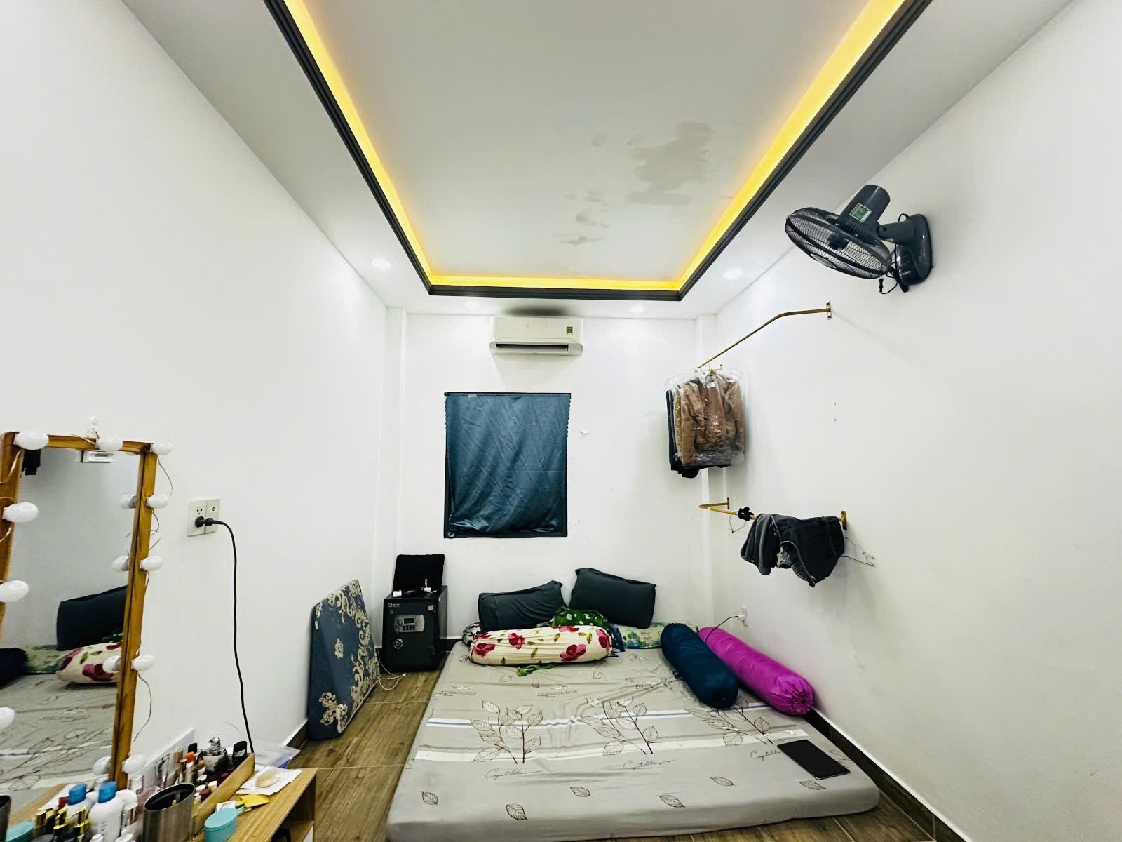 Bán Nhà CX Tự Do Tân Bình - CMT8 - Hẻm Xe Hơi 6M - 42M - 3 PN - Nhỉnh 7 Tỷ
 15991353