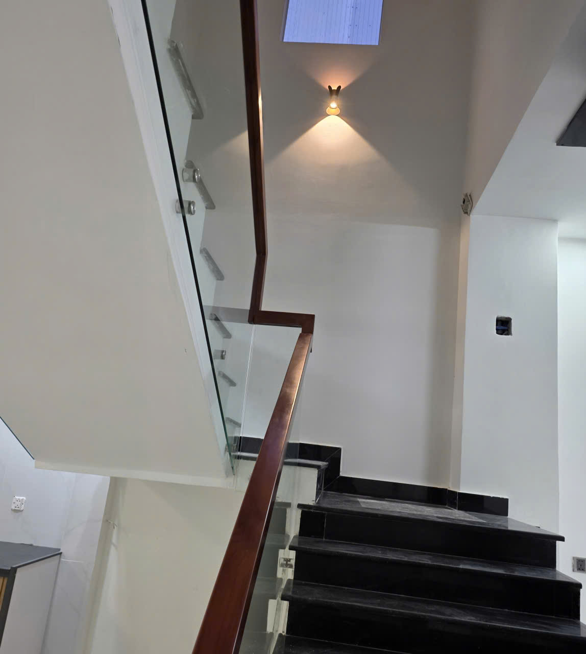 ♥ MT Bàu Mạc 18, gần Biển Nguyễn Tất Thành, 90m2, 3 tầng, 6.x tỷ 15991354