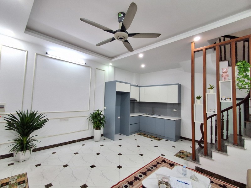 Bán nhà Phúc Lợi,Long Biên 5 tầng,35m,mt5m oto đỗ cổng nhỉnh 7 tỷ 15991366