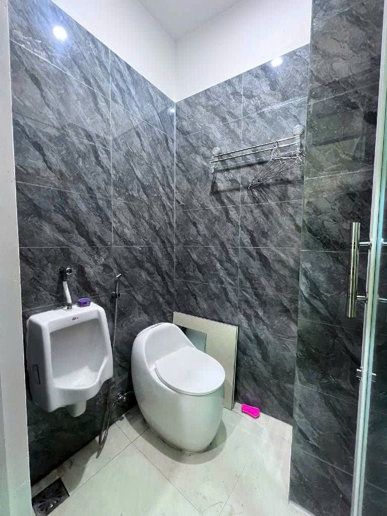 NHÀ LẠC LONG QUÂN - 4 TẦNG - 3 TỶ HƠN - 4 PN, 4WC - ĐẦM SEN 200M - Q11 15991383