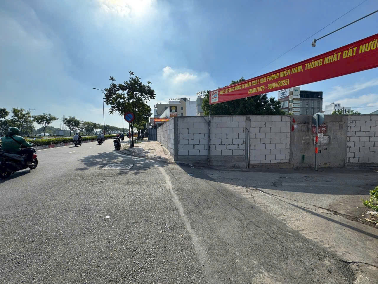 Bán Lô Đất 3 MT  Đường PHẠM VĂN ĐỒNG Phường Hiệp Bình Chánh Tp THỦ ĐỨC 15991405