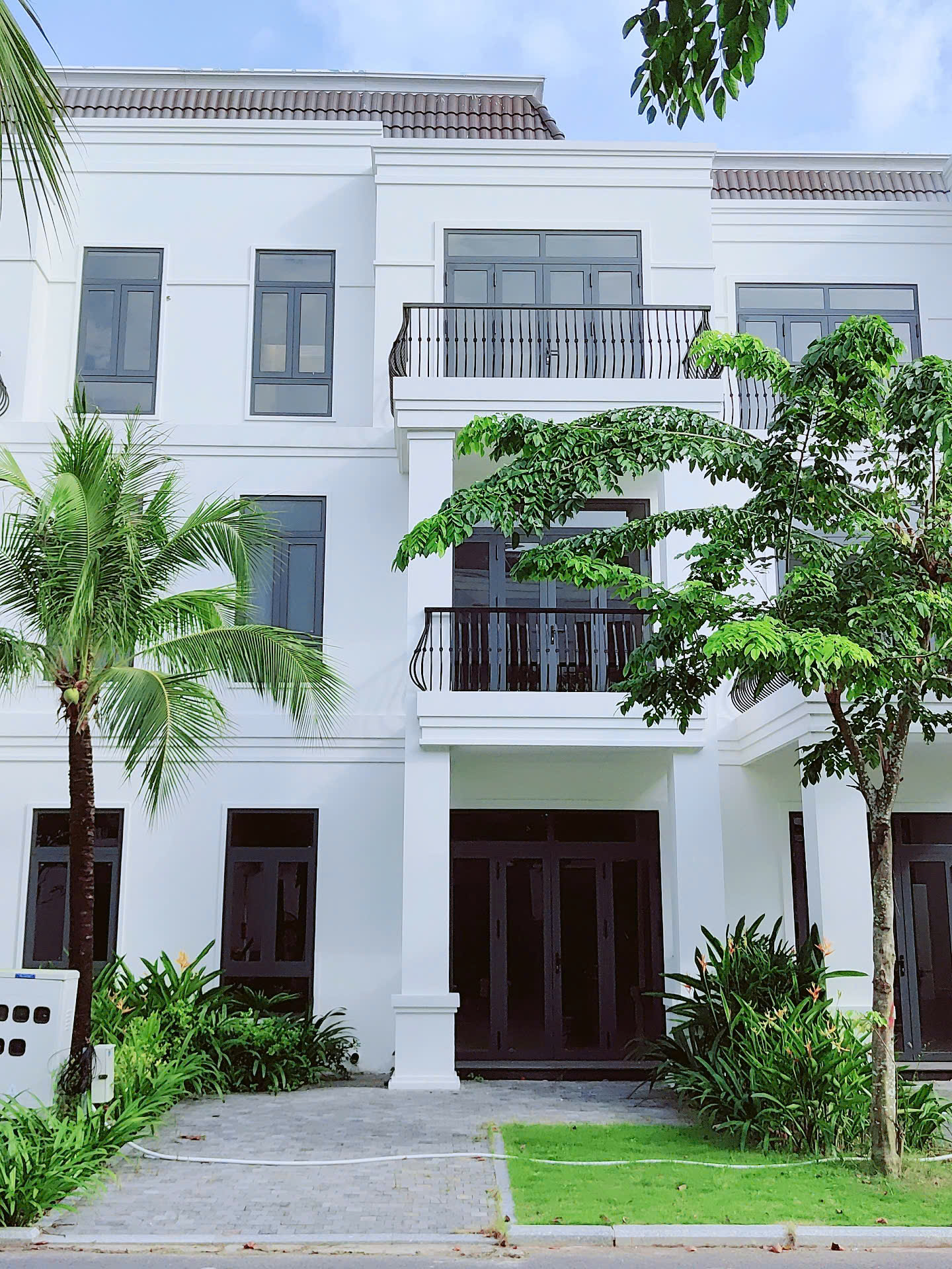 CƠ HỘI SỞ HỮU BIỆT THỰ GIÁ RẺ CHƯA TỪNG CÓ, CHỈ 4 TỶ 189TR TẶNG TOÀN BỘ NỘI THẤT 15991420