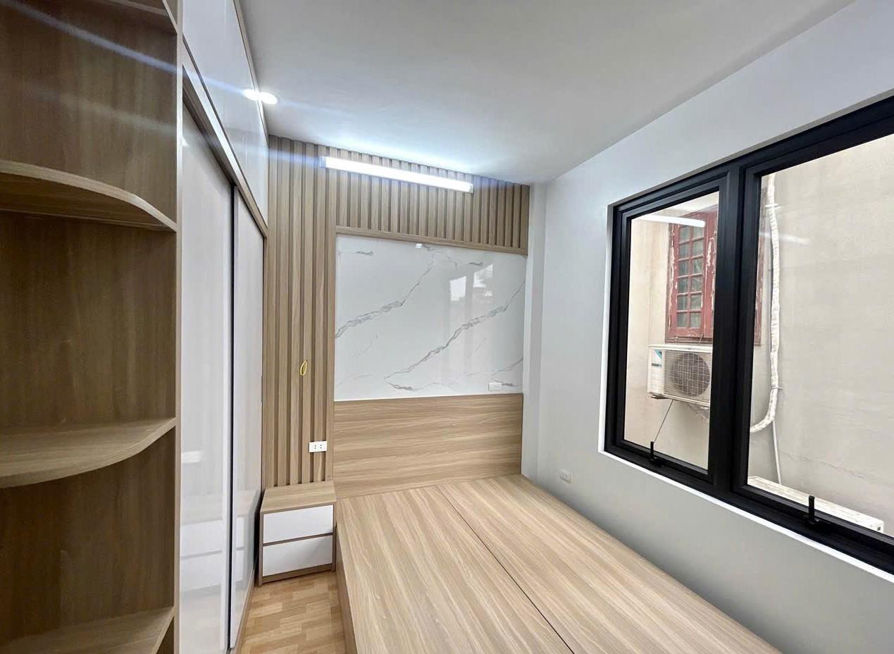 🔥🔥BÁN NHÀ SÀI ĐỒNG LONG BIÊN - Ô TÔ SÁT NHÀ NGÀY ĐÊM - 5 TẦNG 3 NGỦ NỘI THẤT ĐẸP -  6.5 TỶ 15991429