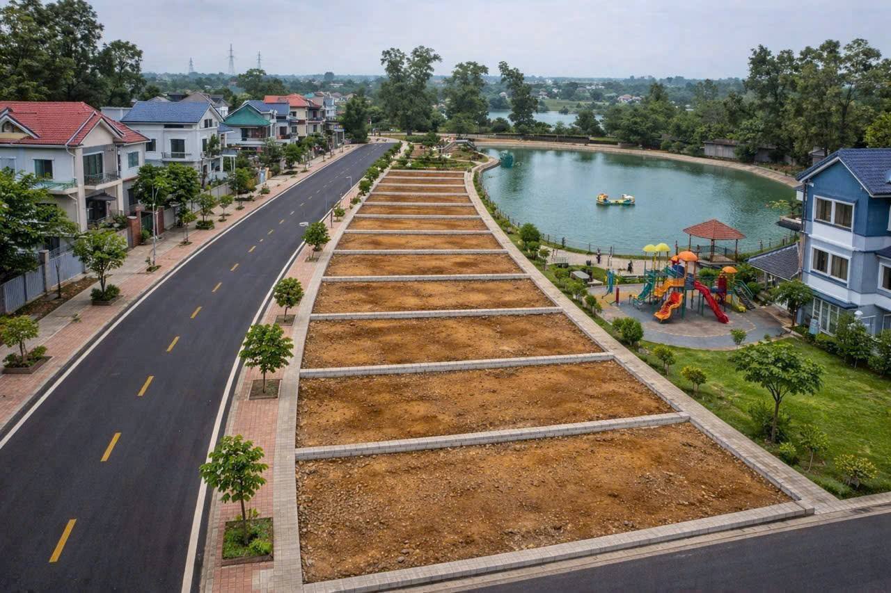 nợ ngân hàng nhiều  tôi cần bán mảnh đất ở Hòa Lạc thiện chí thì gọi luôn 0393778489 15991436