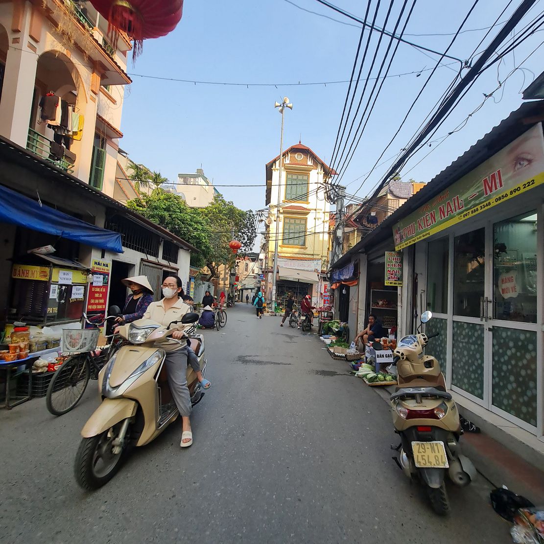 Bán đất trung tâm Bát Tràng, trục chính ô tô tránh 40m2 ngay kinh doanh sầm uất. Lh 0989894845 15991492