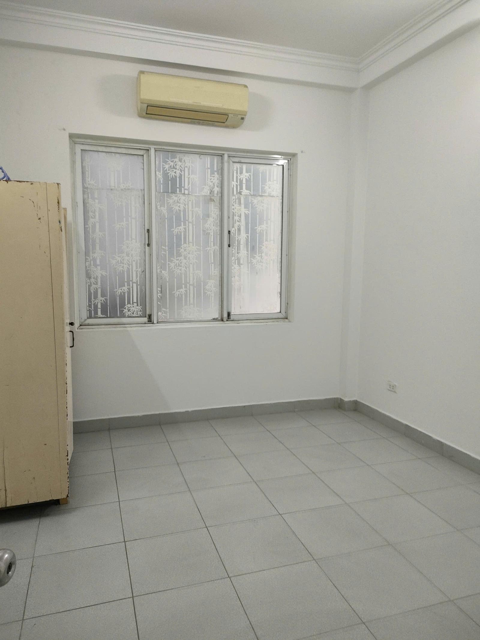 Bán gấp giá rẻ Trương Định 13m/19m,3 tầng,mặt tiền1m/3m,1.78 tỷ Hoàng Mai. 15991527