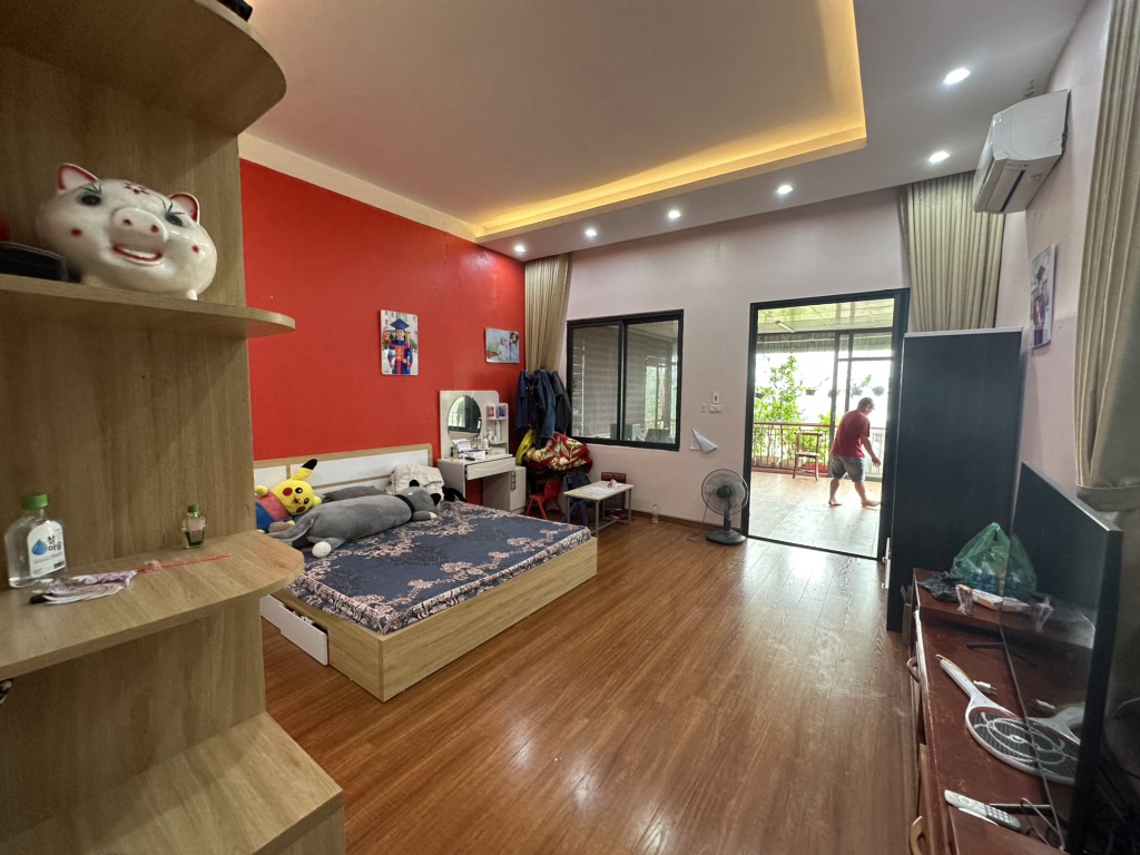 Bán đất tặng nhà Ngọc Thụy- Phân Lô TĐC View Công Viên- Vỉa hè-80m oto tranh 80m 22 tỷ(TL) 15991528