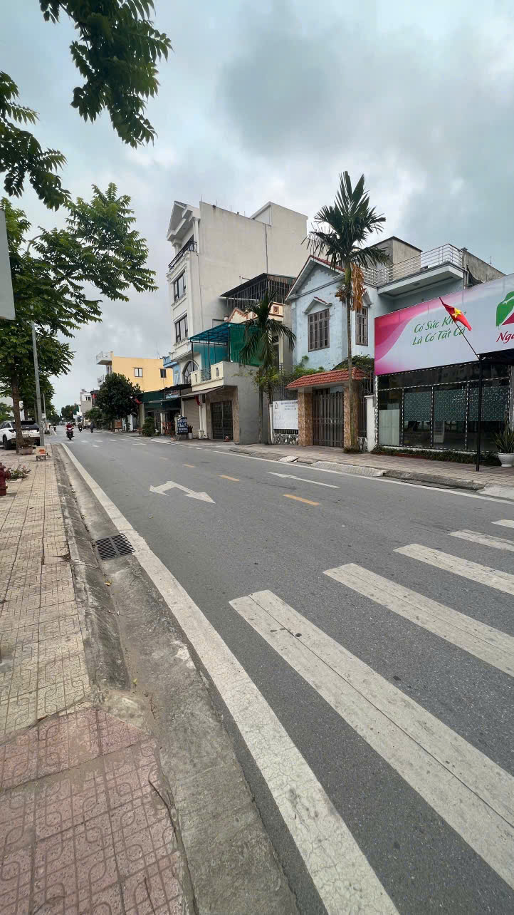 hàng hiếm bán đất lô góc đẹp rộng gần 130m2 ngay khu C - kdt Vũ Phúc sầm uất 15991531