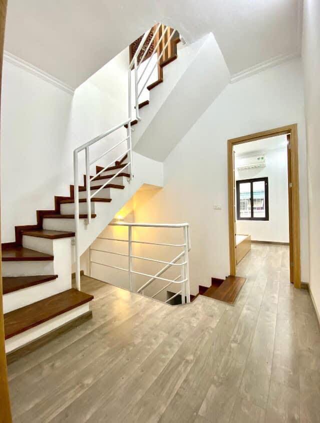 CC cần cho thuê nhà ngõ ô tô Thái Hà 48m² x 3 tầng, 3PN, 3VS, full đồ, 19 triệu/tháng 15991534