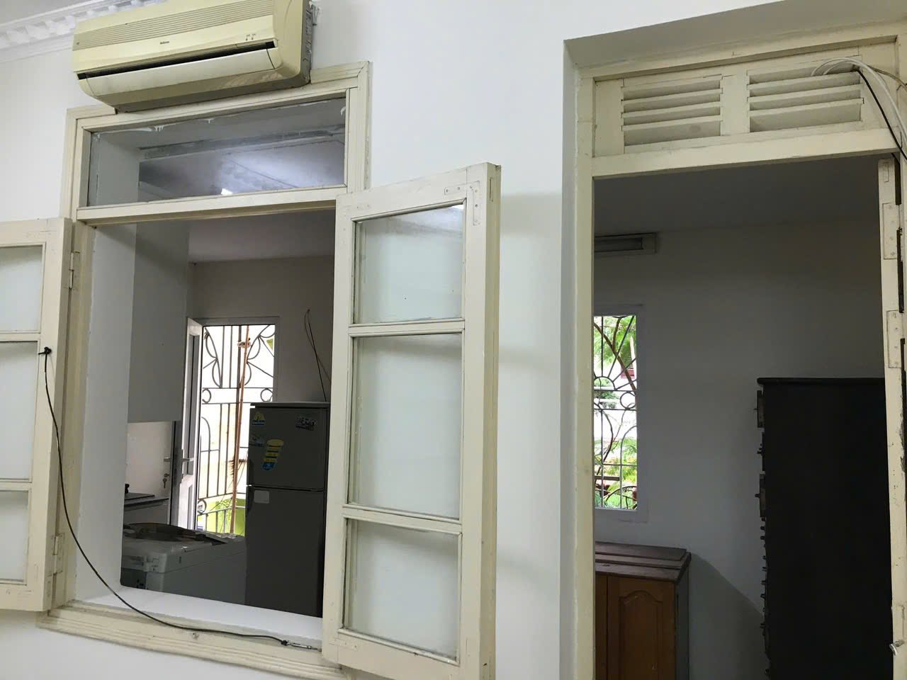 Cho thuê nhà Tập thể Đầm Trấu tầng 4 80m2*1 tầng-Giá 8tr ctl 15991553