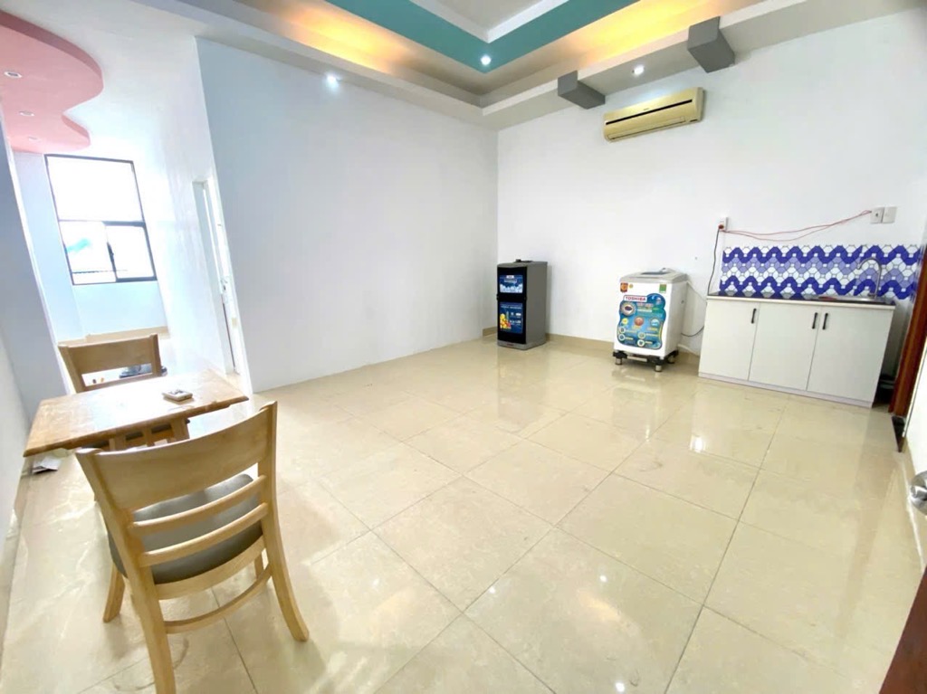 Nhà 8 Tầng Siêu đẹp - Hẻm Xe Tải rộng 8m Bùi Hữu Nghĩa
- Thu Nhập ngay 80 tr/Tháng - SD 500 m2  💥  19.7 TỶ.

 15991597