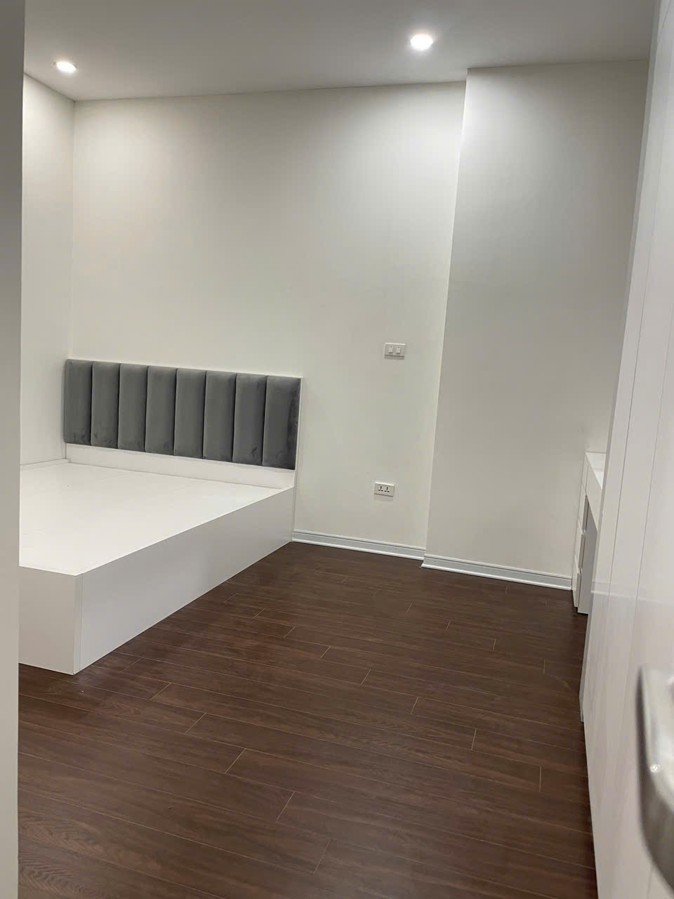 Căn hộ đẹp nhất chung cư Thái Hà, giá mềm 6 tỷ (bao mọi thuế phí).
 15991664