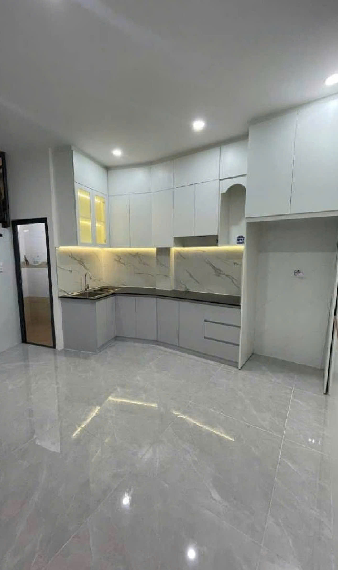 Bán nhà Đường Số 6, BHHB, Bình Tân - DTSD 80M2- KINH DOANH - hẻm xe tải tránh -  4 tỷ xíu 15991670