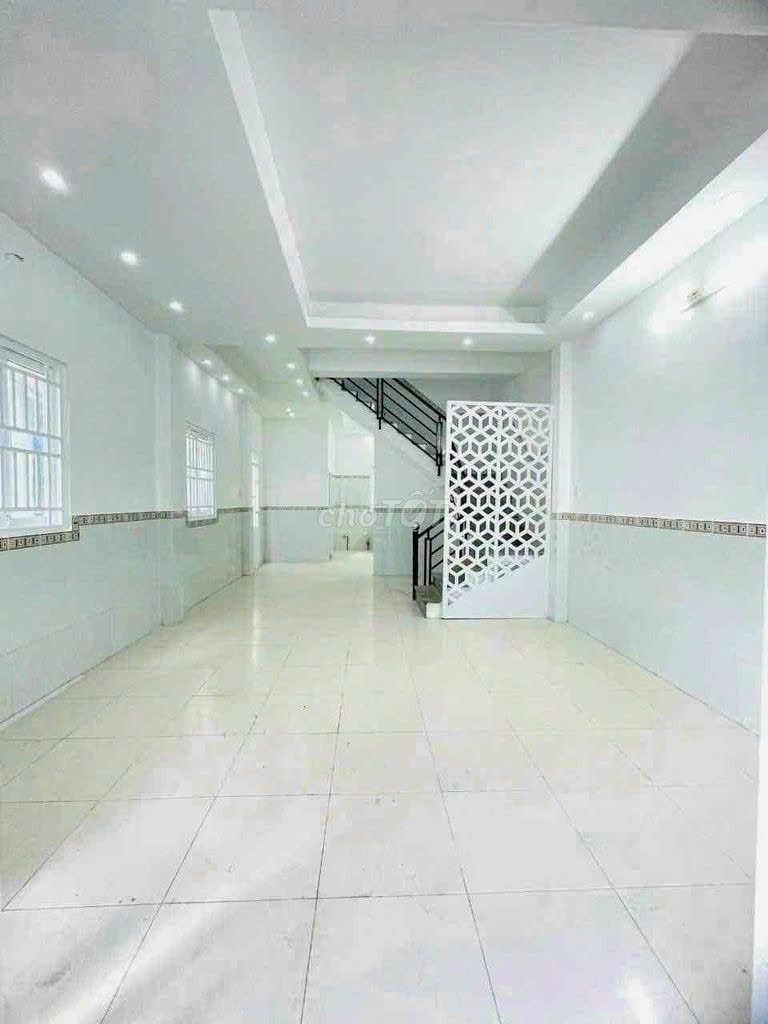 NHÀ CHÍNH CHỦ - MẶT TIỀN Đường Quốc lộ 50, Thị trấn Cần Giuộc, Huyện Cần Giuộc, Long An 15991680