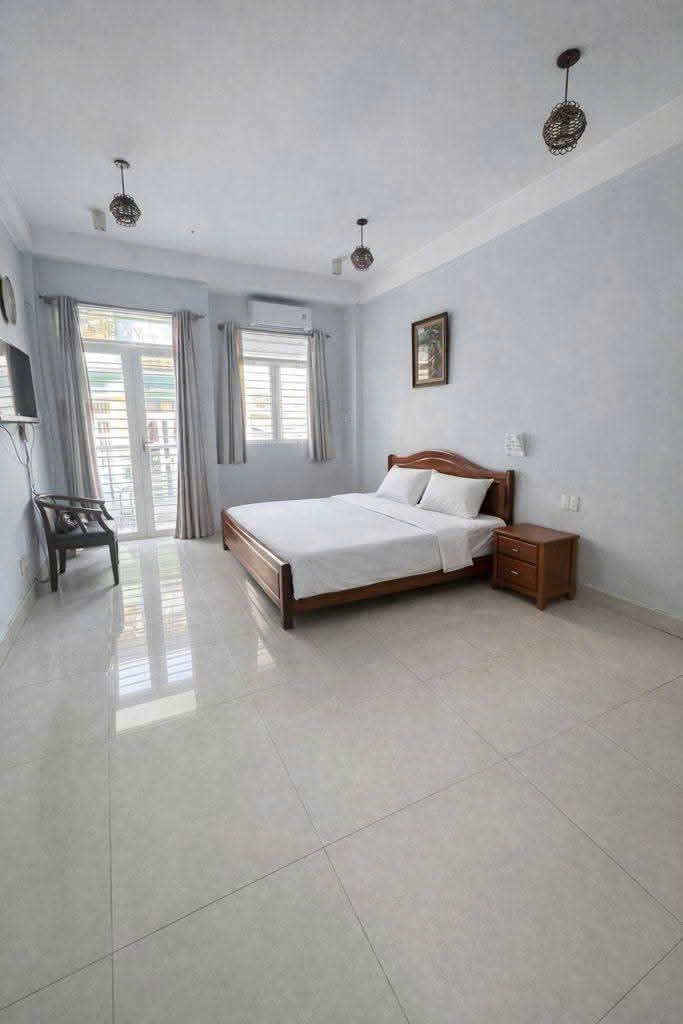 Bình Tân -Hẻm 5M - 6 Tỷ Nhỉnh - Nhà Đẹp - 52M2 - 4 TẦNG - 2PN 15991712