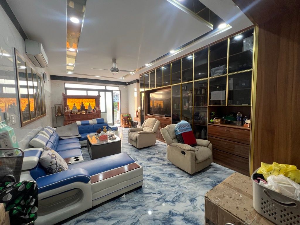 Mặt tiền kinh doanh Tạ Quang Bửu ngang 7x17 chỉ 11 tỷ - 0931172218 15991715