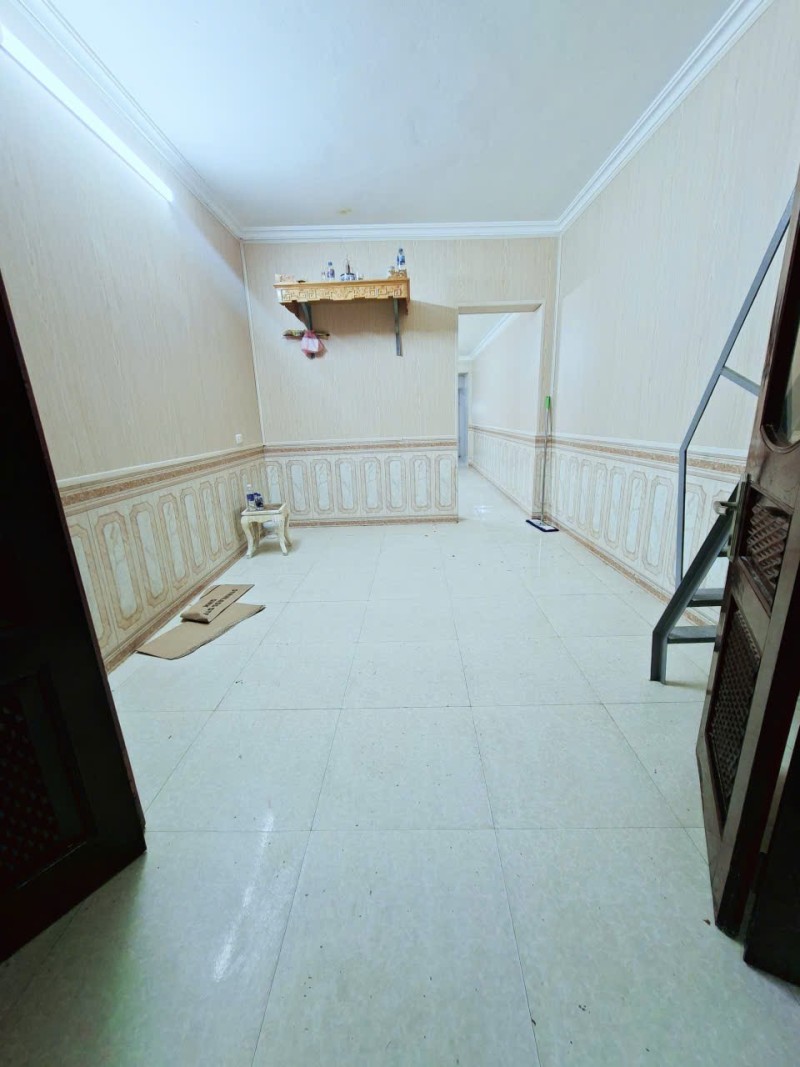 BÁN NHÀ LÝ SƠN – LONG BIÊN - Ô TÔ QUA – GIÁ HỢP LÝ 15991729