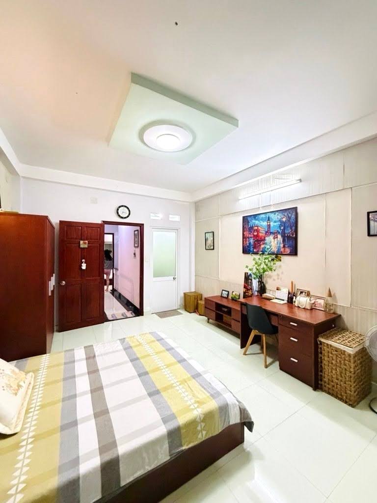 Bán nhà Gò Vấp, hẻm xe hơi thông Phan Huy Ích, 68m2, 4 tầng, 4PN, gần Emart, giá 7.9 tỷ TL 15991764