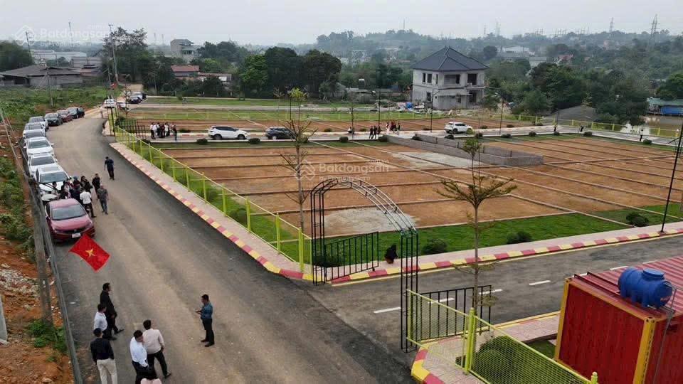 Chính chủ cần bán lô đất tại Hòa Lạc cách Quốc lộ 21 300m diện tích 100m2 mặt tiền 6m Giá Siêu Rẻ 15991803