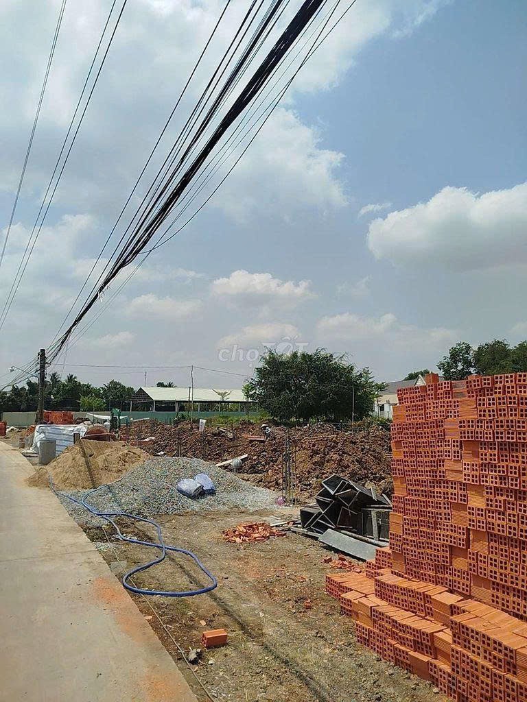 HOT HOT NHÀ  ĐẸP – GIÁ TỐT – CHÍNH CHỦ BÁN NHÀ Tại QL1A, Thị trấn Bến Lức, Huyện Bến Lức, Long An 15991884