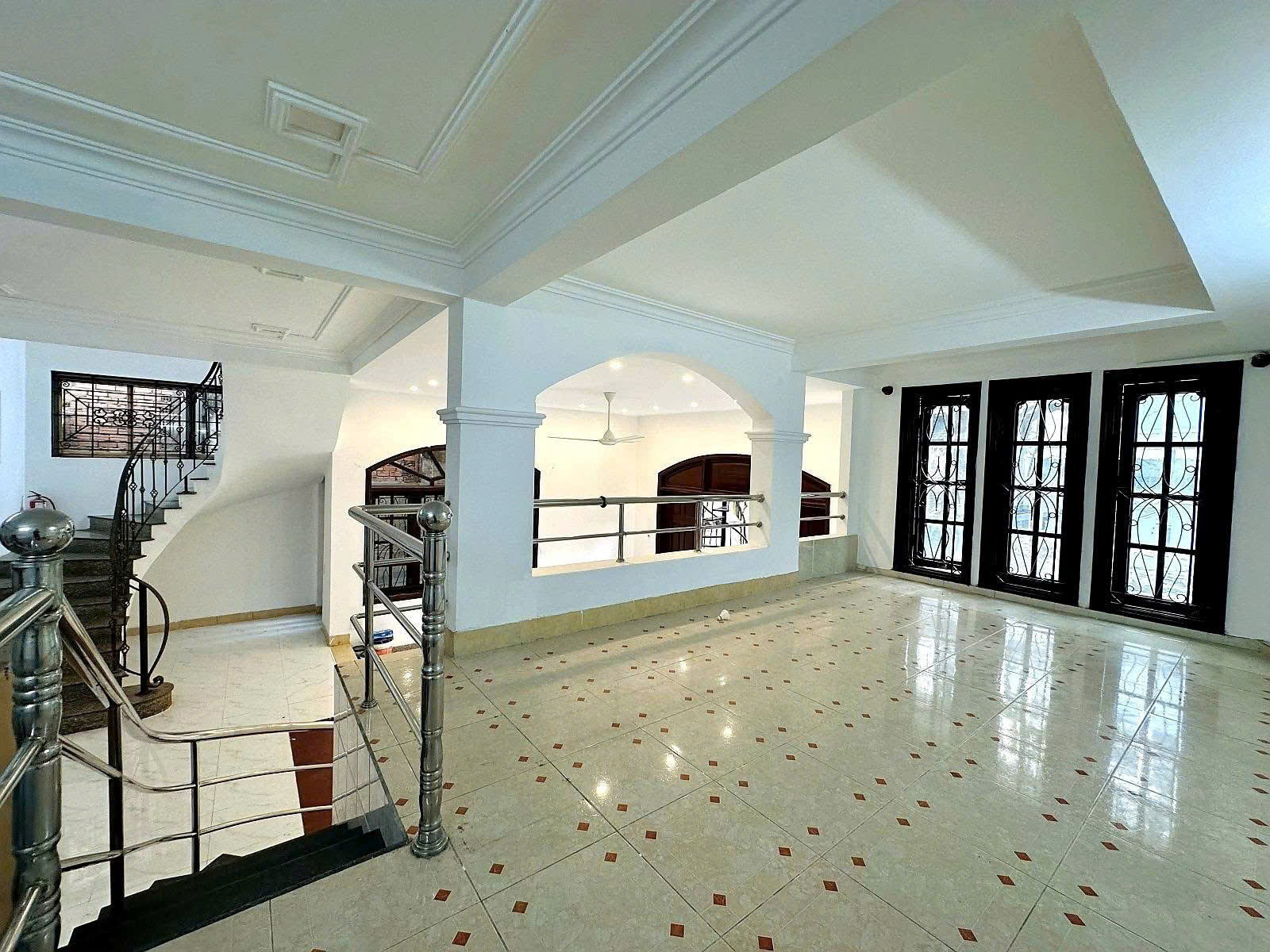 Bán nhà Biệt thự  Nguyễn Hữu Cảnh, giáp Quận 1, 10x16m, 4 Tầng - 9PN, sổ A4, 16,3 tỷ. 15991903