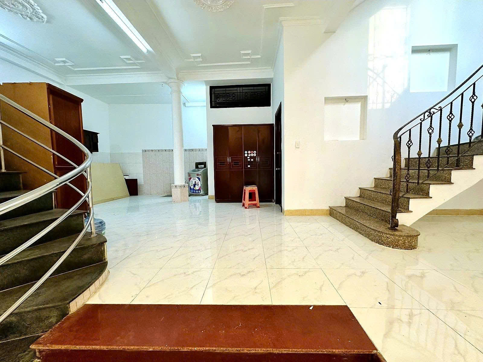 Bán nhà Biệt thự  Nguyễn Hữu Cảnh, giáp Quận 1, 10x16m, 4 Tầng - 9PN, sổ A4, 16,3 tỷ. 15991903