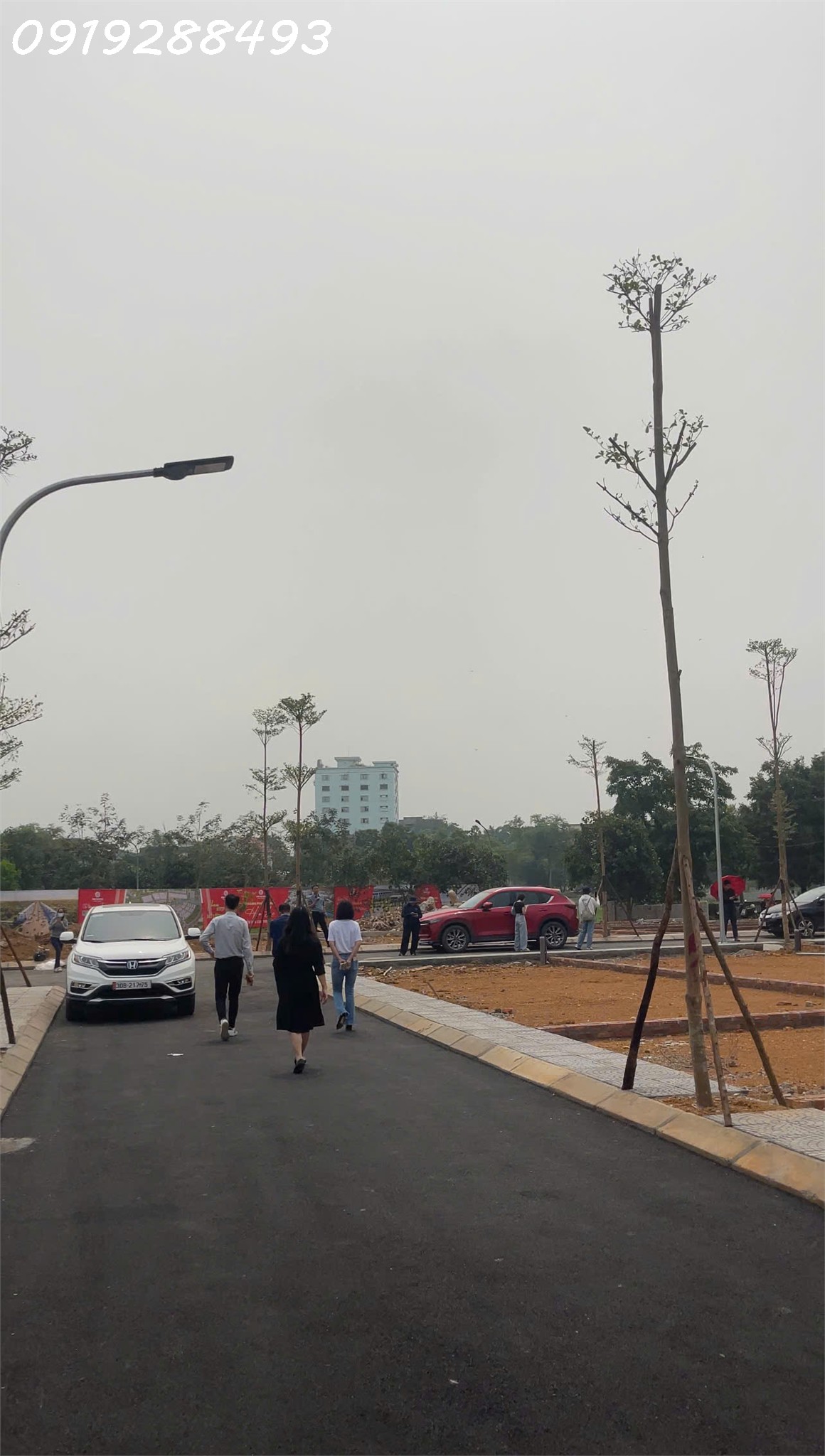 Cắt lỗ bán lô đất hai mặt thoáng cách trục hồ tây ba vì đúng 100m 15991909