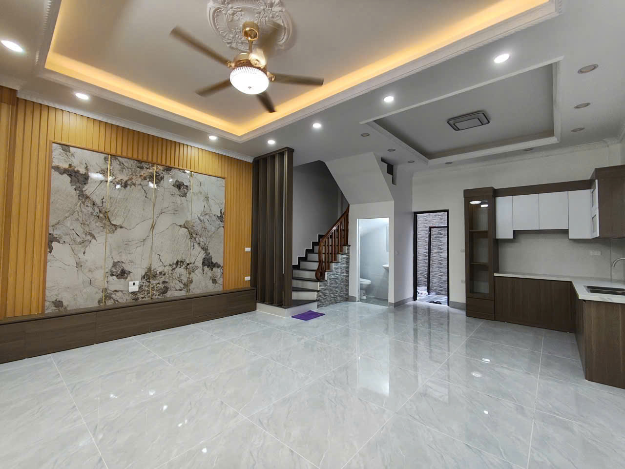 BÌNH HỒ ĐÔNG MỸ – 48M² – 4T – MT 6M – Ô TÔ VÀO NHÀ, NGAY SÁT KHU C THỂ THAO OLYMPIC 15991943