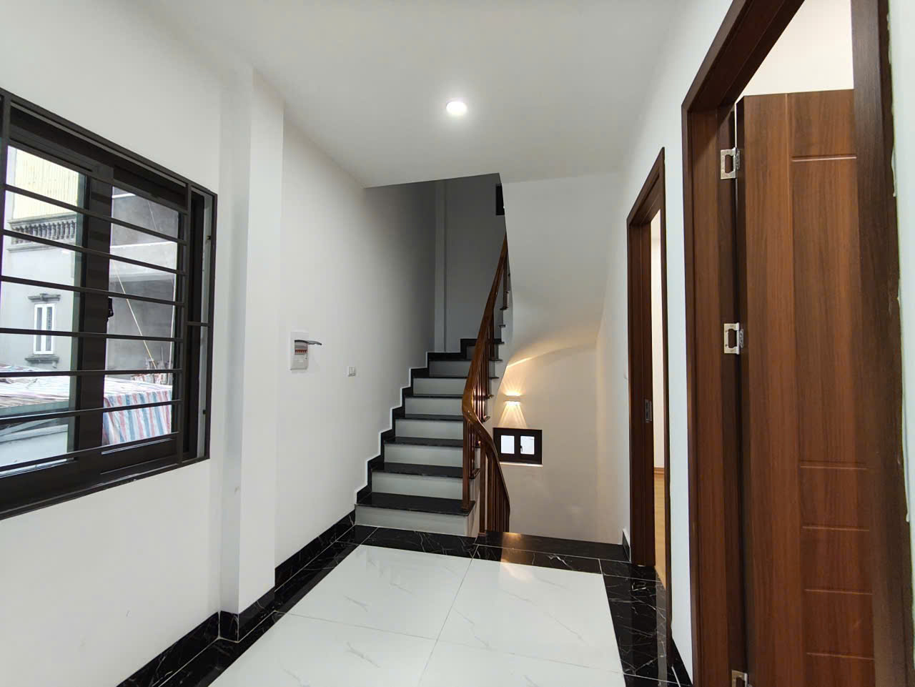 BÌNH HỒ ĐÔNG MỸ – 48M² – 4T – MT 6M – Ô TÔ VÀO NHÀ, NGAY SÁT KHU C THỂ THAO OLYMPIC 15991943