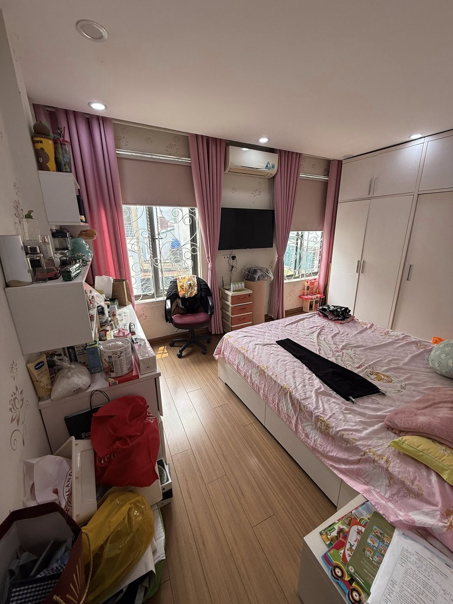 Giảm chào! Bán nhà mặt phố Trung Phụng 50m2, 6 tầng thang máy, mặt tiền 4.8m, 36.8 tỉ, vỉa hè rộng, 15991944