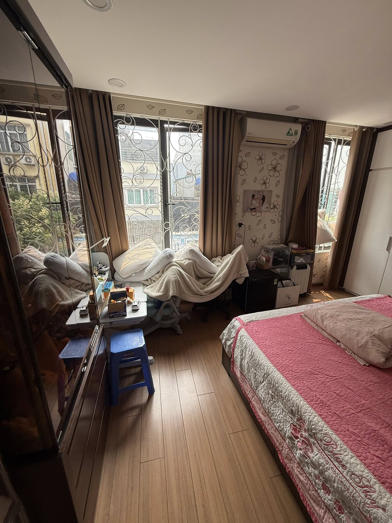 Giảm chào! Bán nhà mặt phố Trung Phụng 50m2, 6 tầng thang máy, mặt tiền 4.8m, 36.8 tỉ, vỉa hè rộng, 15991944