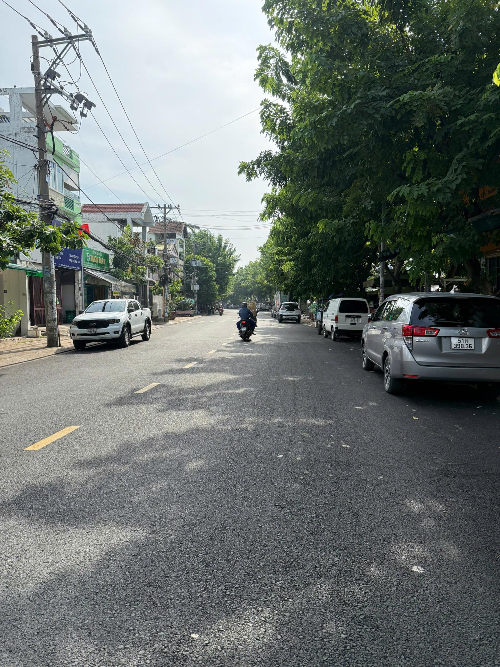 BÁN NHÀ MẶT TIỀN KINH DOANH TẠI TÂN PHÚ - 4X17M2 - GẦN CHỢ TÂN HƯƠNG 15991957