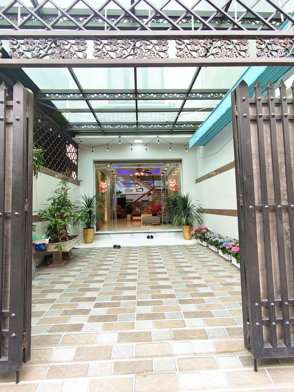 💋💋Bán nhà Vạn Mỹ - Ngô Quyền - 74m 4 tầng - Độc lập sân cổng riêng 15991991