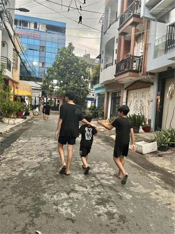 HXH Quang Trung có vỉa hè, cây xanh đường 8m trệt 3 lầu 4x17m - 9,7 tỷ 15992003