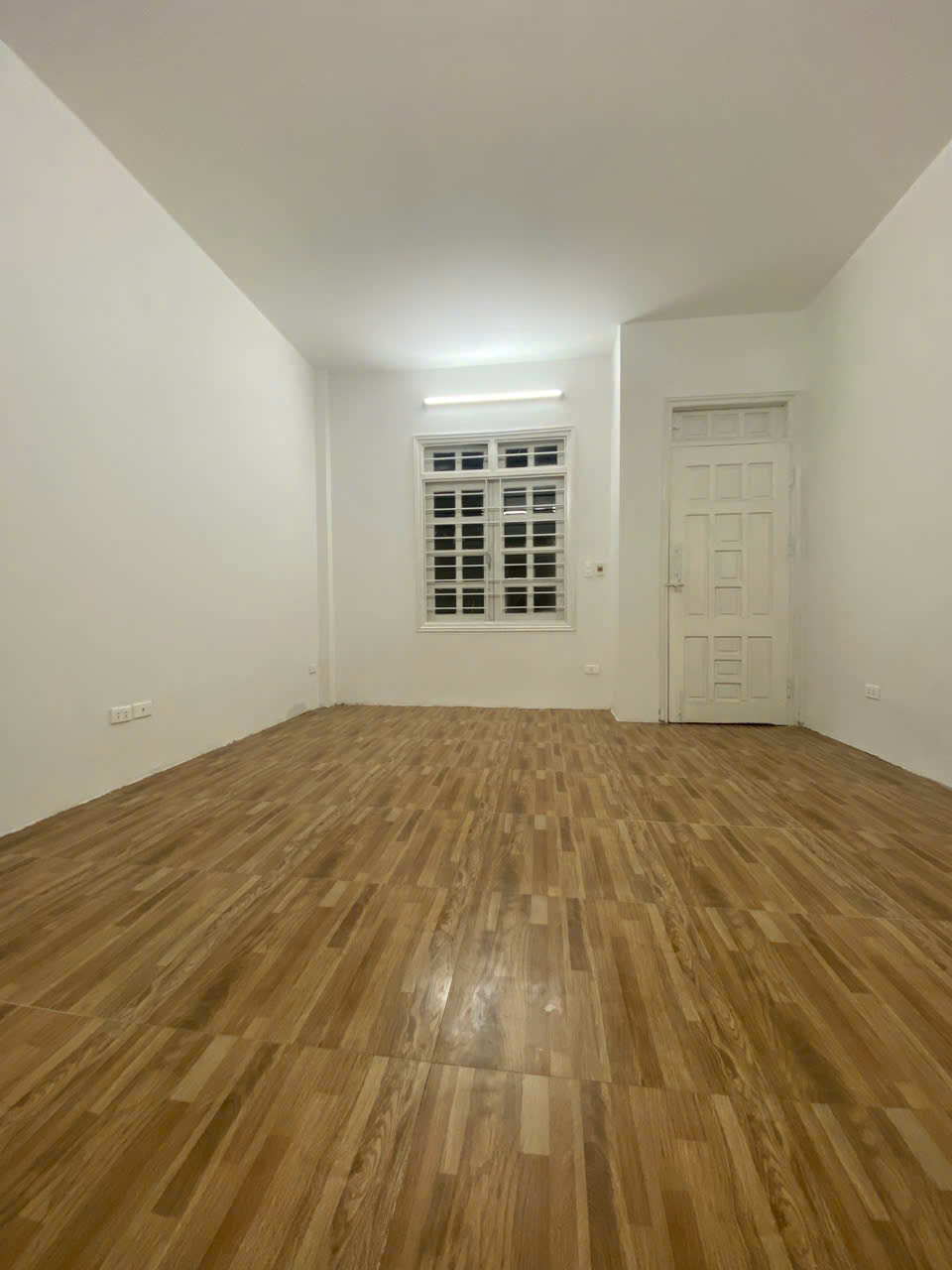 NHÀ NGỌC THỤY 30M² – 3 TẦNG – Ô TÔ QUA CỔNG, NHÀ MỚI Ở NGAY 15992013