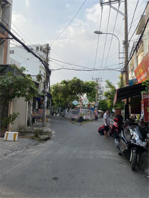 Đất diện tích lớn hxh 12m tại Đại Học Văn Lang dt 5x30m 150m2 tiện xây chdv giá chỉ 17,5 tỷ tl 15992030