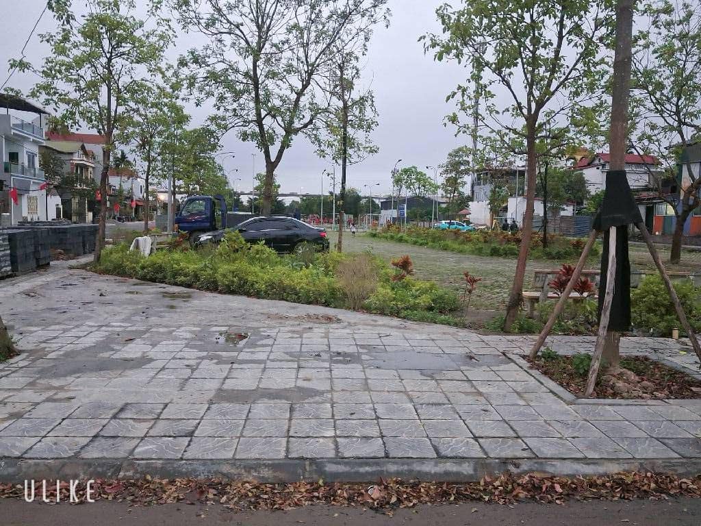 BÁN GẤP LÔ ĐẤT ĐẸP GẦN CẦU THĂNG LONG . Diện tích: 60,2m².MT: 4,1m vuông vắn 15992038