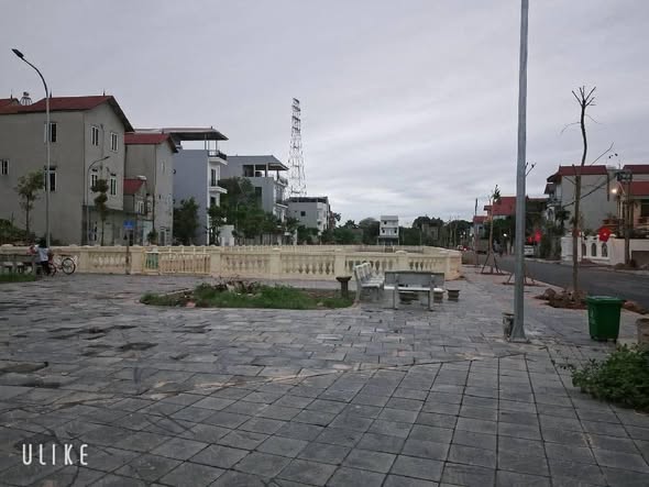 BÁN GẤP LÔ ĐẤT ĐẸP GẦN CẦU THĂNG LONG . Diện tích: 60,2m².MT: 4,1m vuông vắn 15992038