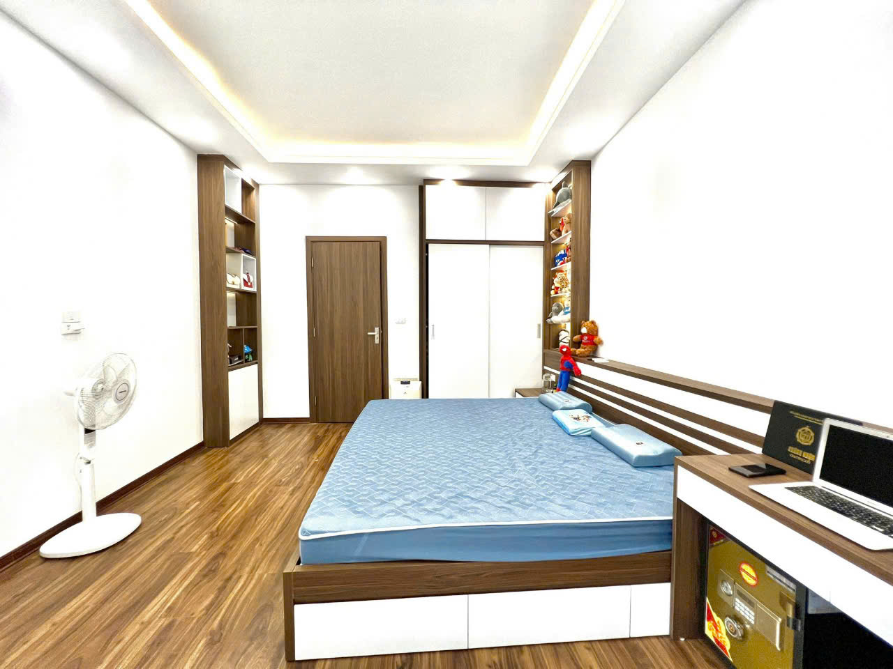 HỒNG MAI – HAI BÀ TRƯNG – GẦN PHỐ – NHÀ ĐẸP Ở NGAY – NHỈNH 9 TỶ - 35mx5 tầng 15992048