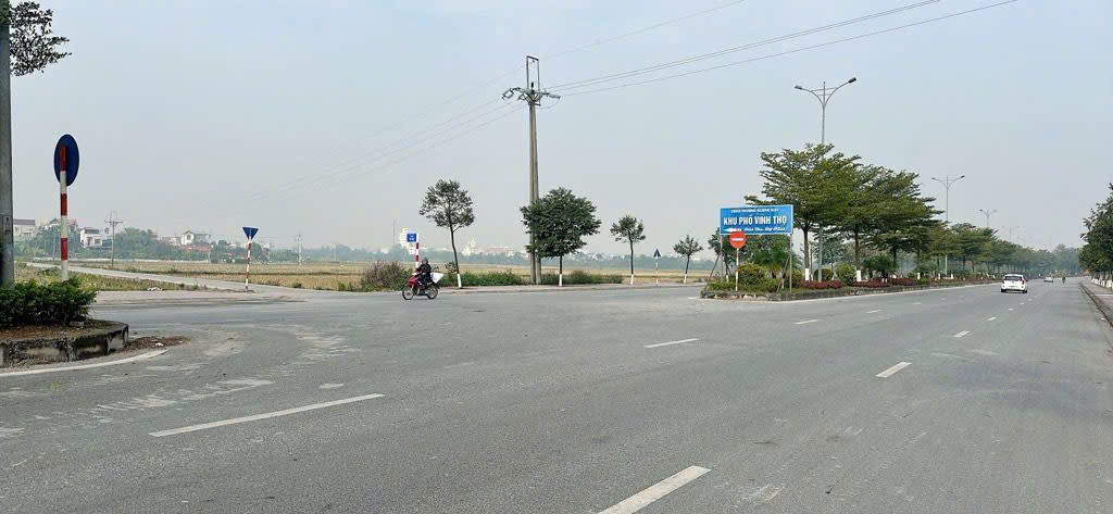 Bán đất Hương Mạc Từ Sơn- ngõ Nông- Oto - Hàng xóm đông Anh- 50m nhỉnh 1 tỷ( 15992084