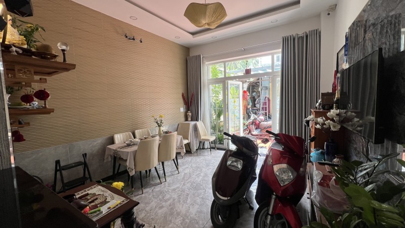 Bán nhà đường 160, Phường Tăng Nhơn Phú A,  Q9, Thủ Đức, TP HCM. DT  54m2, 3 Tầng, 3PN. Giá  5.45 15992087