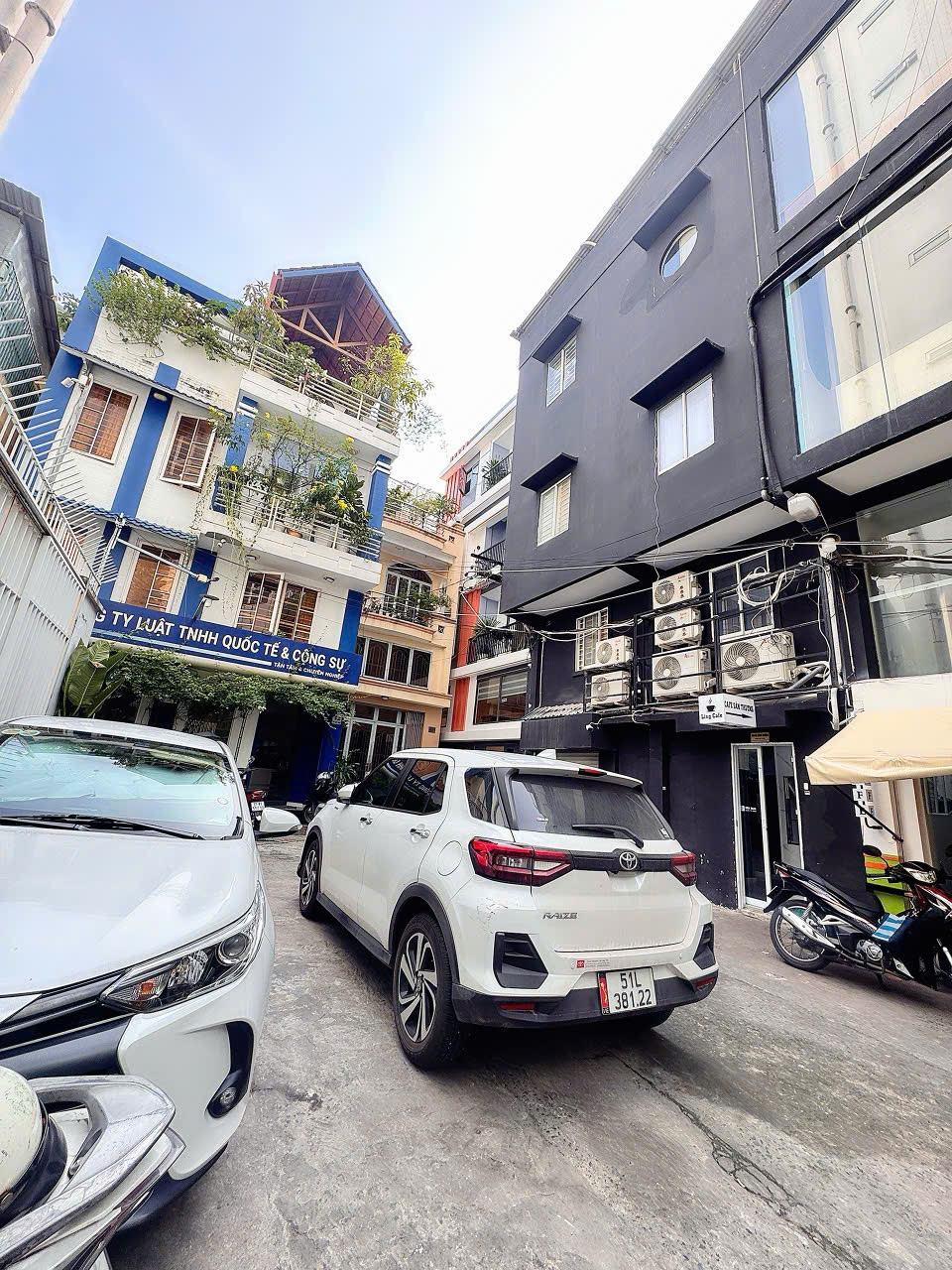 BÁN CHDV ĐANG SẴN DÒNG TIỀN 95TR/TH - 6 TẦNG Đ.TÔN THẤT TÙNG, QUẬN 1 - NGANG HIẾM 7,5M*11M - VỊ TRÍ 15992126