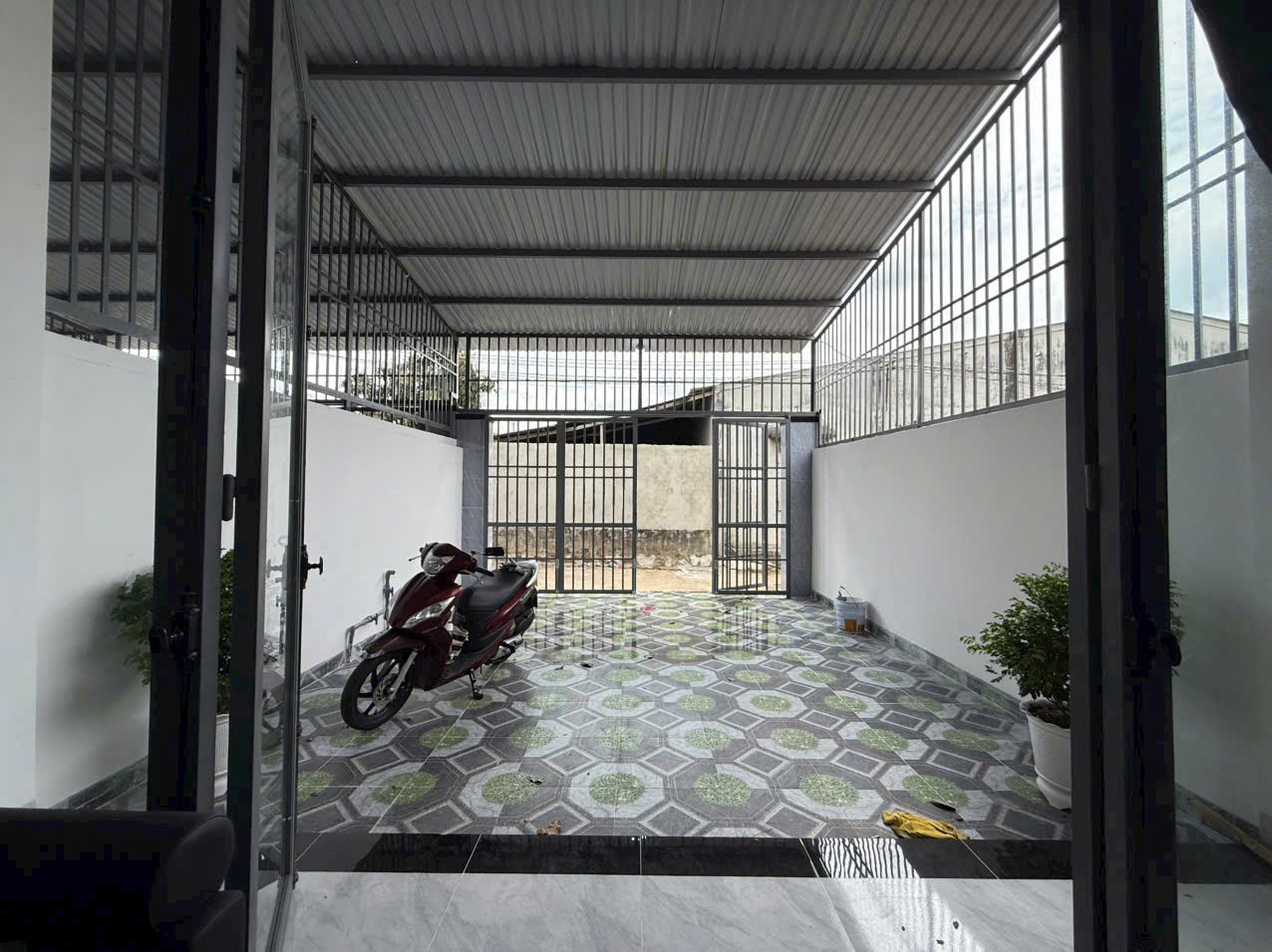 CHÍNH CHỦ BÁN NHÀ MỚI HIỆN ĐẠI ĐẸP - GIÁ TỐT Tại ĐOÀN KẾT, HOÀ PHÚ - ĐẮK LẮK 15992168