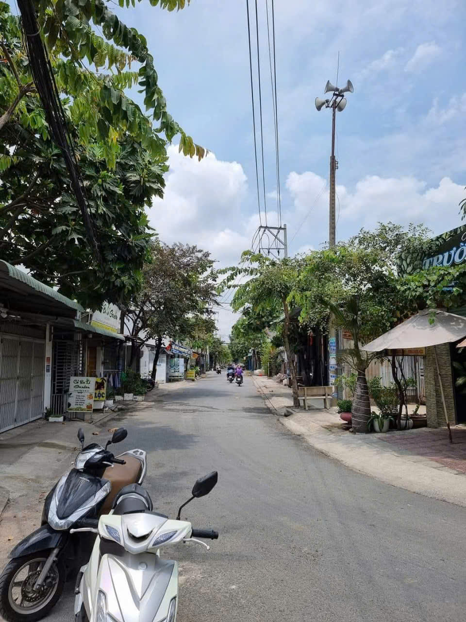 GÓC 2 MẶT TIỀN HÓC MÔN – KINH DOANH CAFE ỔN ĐỊNH 8 NĂM 15992176