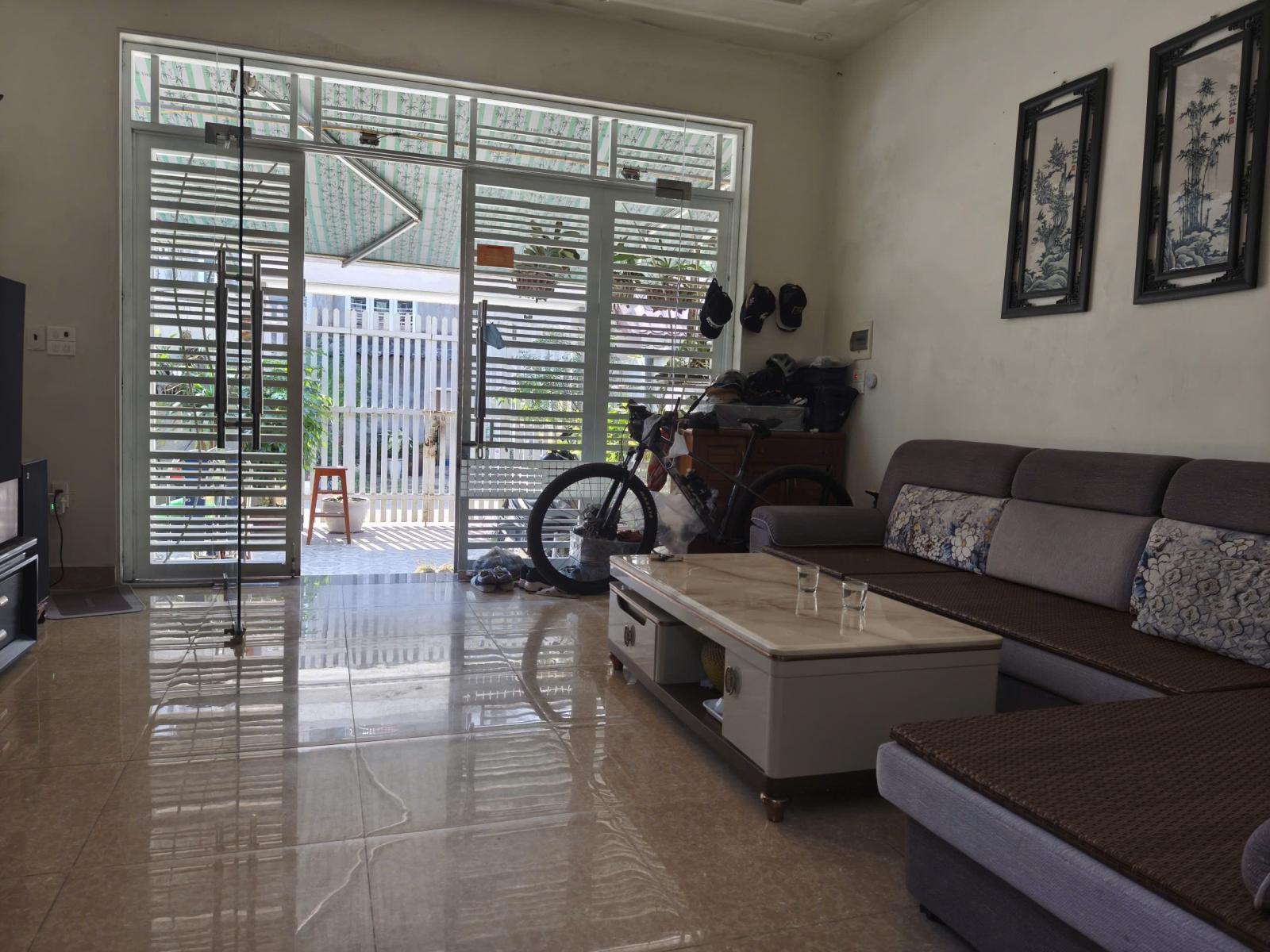 BÁN NHÀ TUYẾN 2 LÊ THÁNH TÔNG – ~100M² – Ô TÔ VÀO SÂN – GIÁ 100TR/M² 15992230