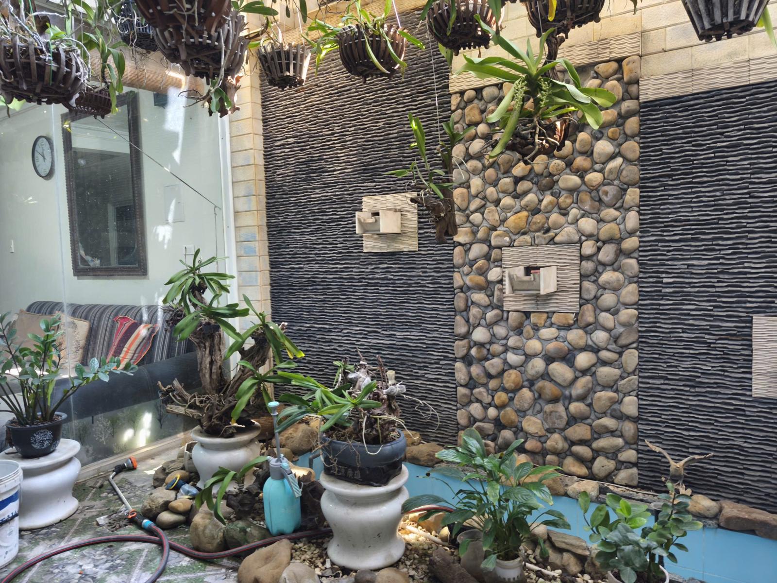 BÁN NHÀ TUYẾN 2 LÊ THÁNH TÔNG – ~100M² – Ô TÔ VÀO SÂN – GIÁ 100TR/M² 15992230